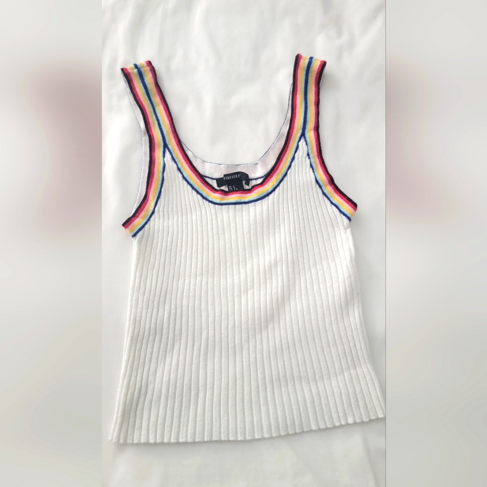 Forever 21 Ribbed White and Red Sleeveless Tank Top